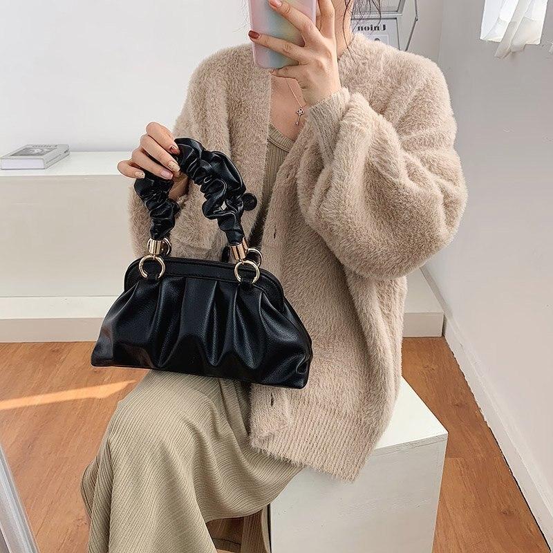 clutch handbolsa with handle