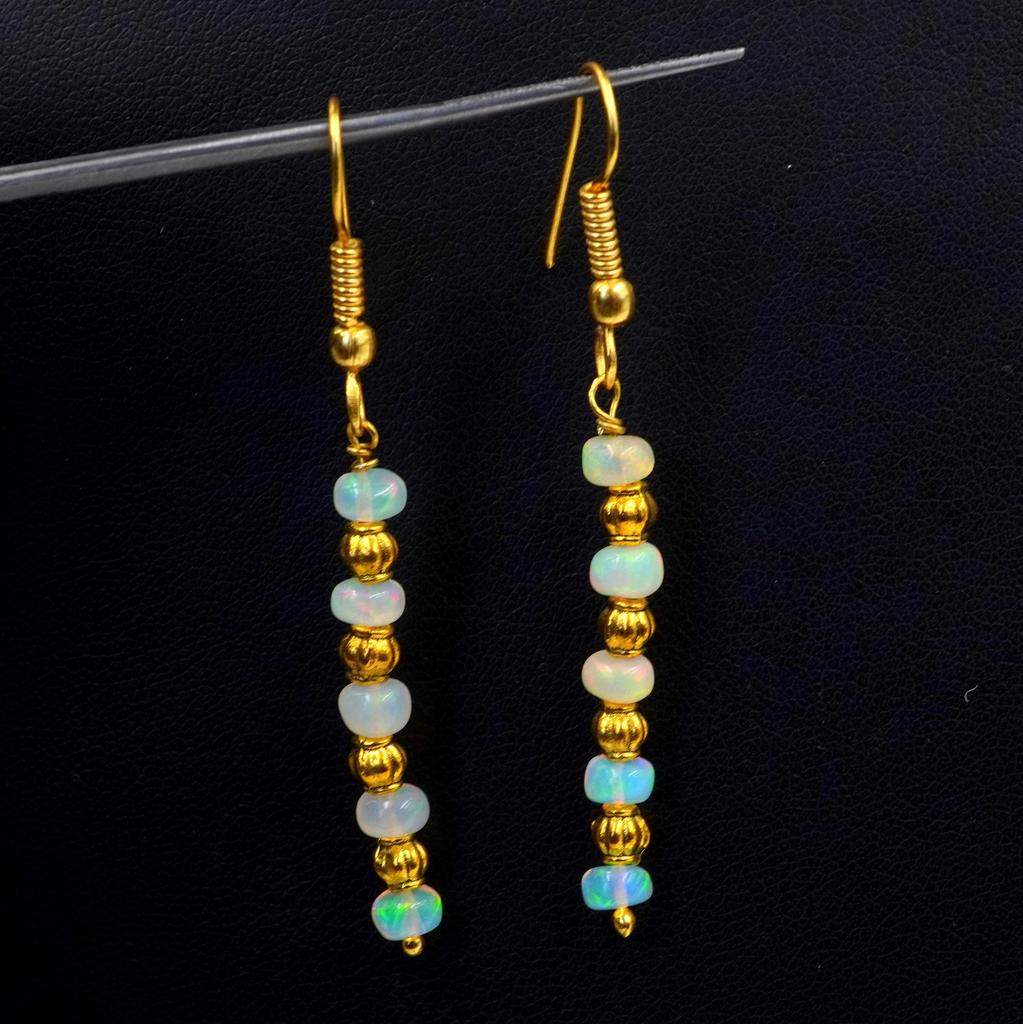 Orecchini in Pietre di Opale Etiope Naturale Opale Multi-Fuoco Oro 14K Cabochon Perline
