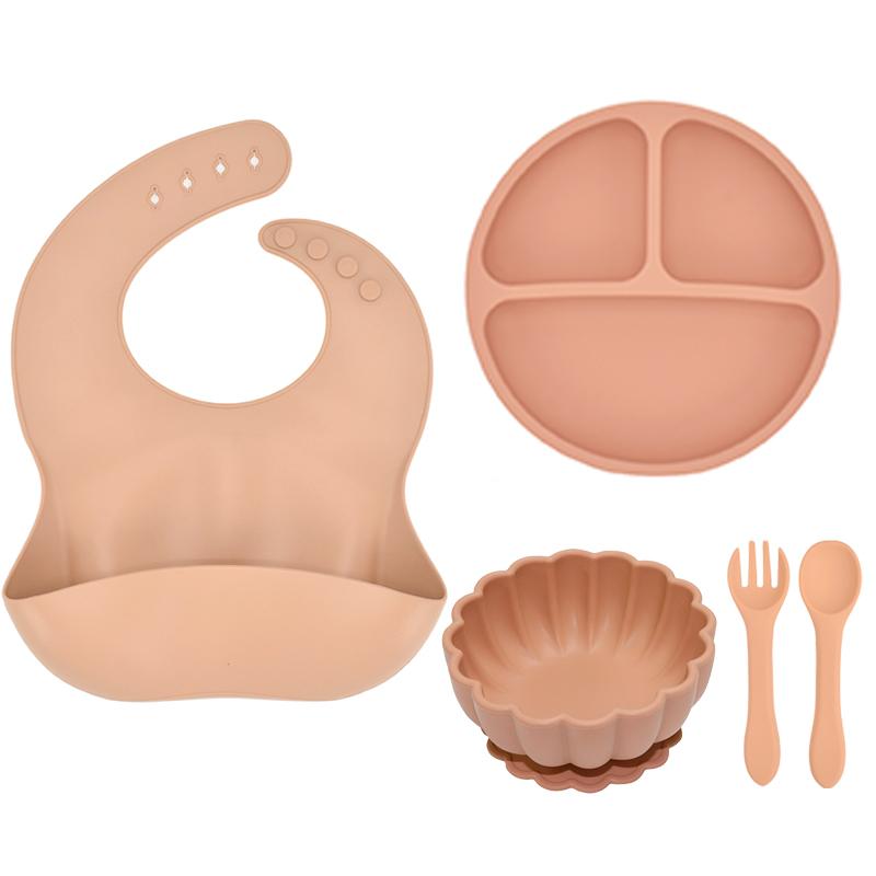 5Pcs Silicone Baby Feeding Set BPA Free Suction Bowl Divided Plate Wood Handle Spoon Fork Silicone Bibs Children Tableware