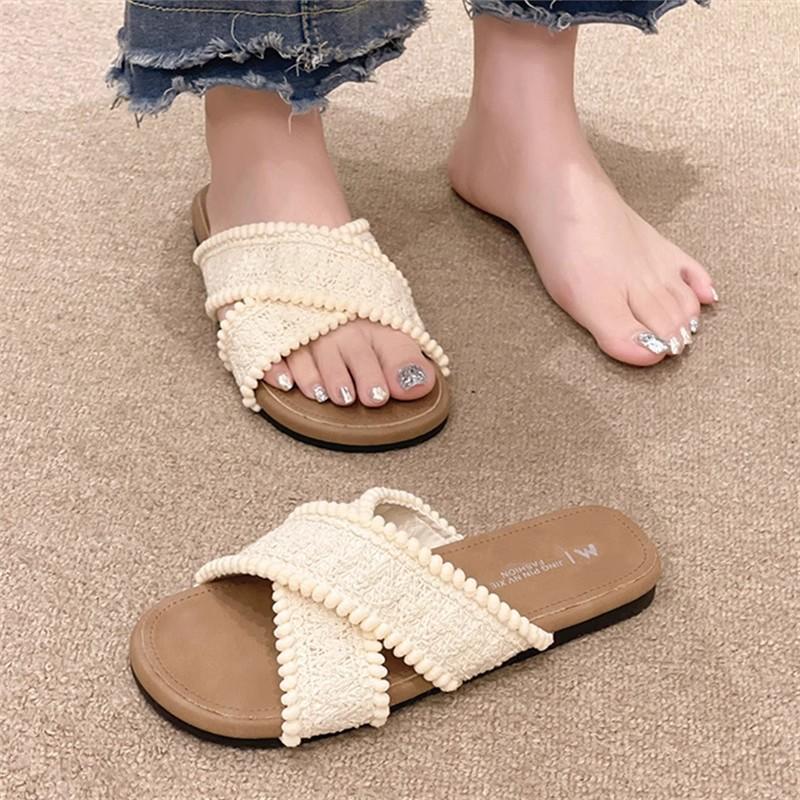 Flat-bottomed cool slippers women's summer new outer wear soft-bottomed beach one-word drag casual versatile with skirt slippers