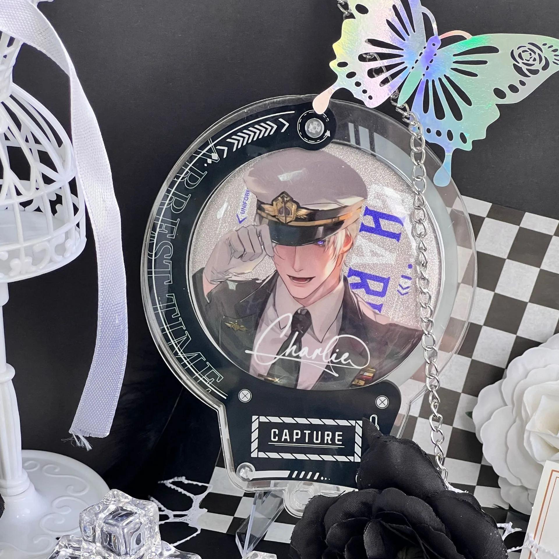 

Creative Acrylic Cartoon Handcuffs Photo Frame Badge Storage Frame Suitable for 58mm/75mm Simple Desktop Badge Display Frame чёрный