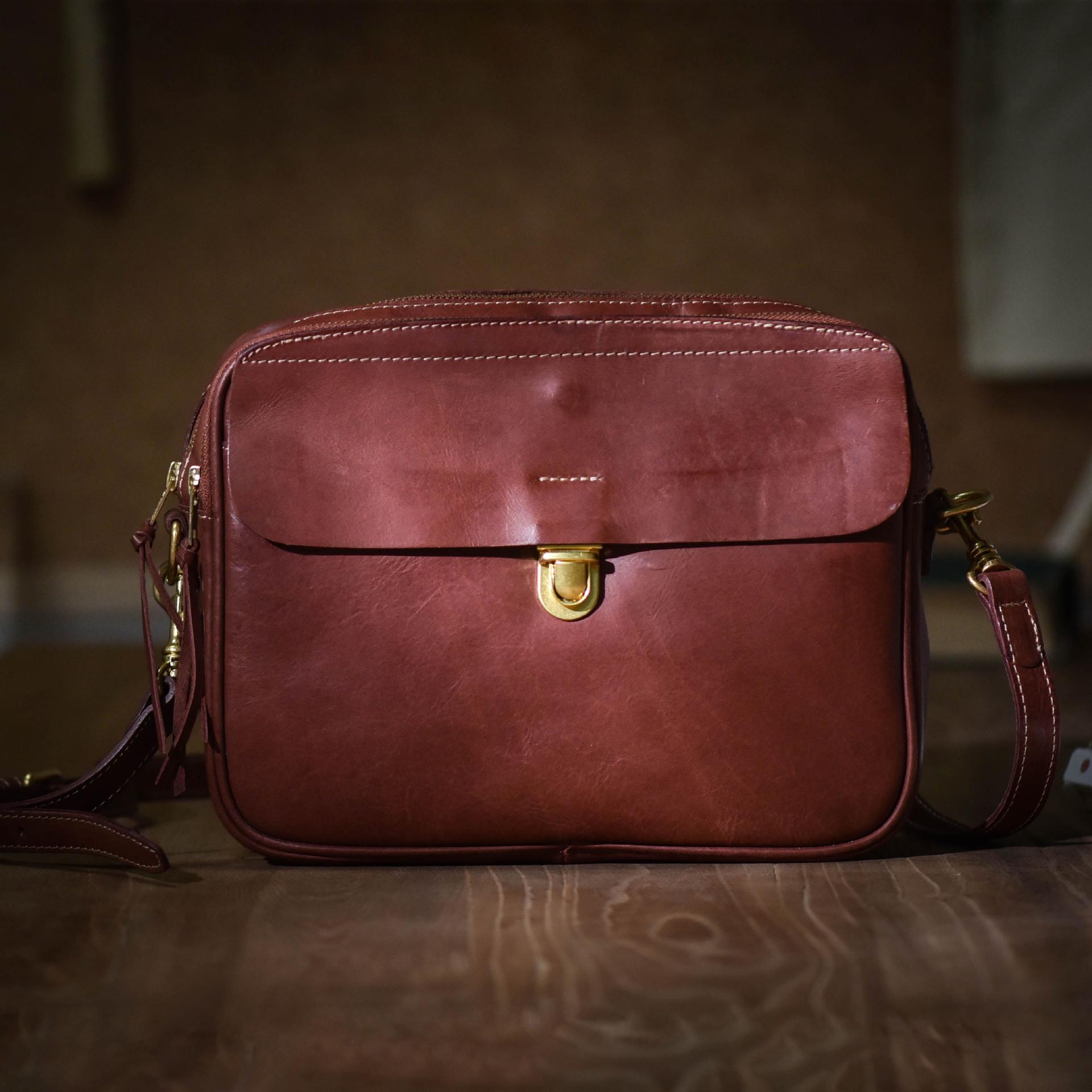 2025 Retro Men s Hand-made Multi-layer Crossbody Bag Head Layer Cowhide Texture Commuter Men s Messenger Designer Luxury Bags 28x22x8cm кофейный