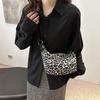 Niche design retro fashion personality casual armpit beautiful new dumpling bag handbag