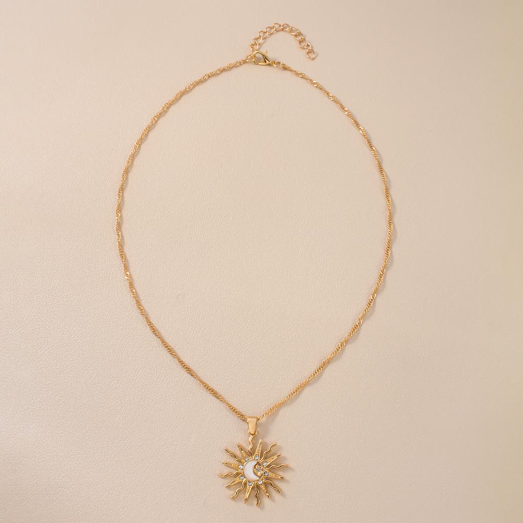 1Pcs Shining Rhinestone Unique Design Sun Star Moon Three In One Pendant Necklace Retro Women's Daily Versatile Party Jewelry
