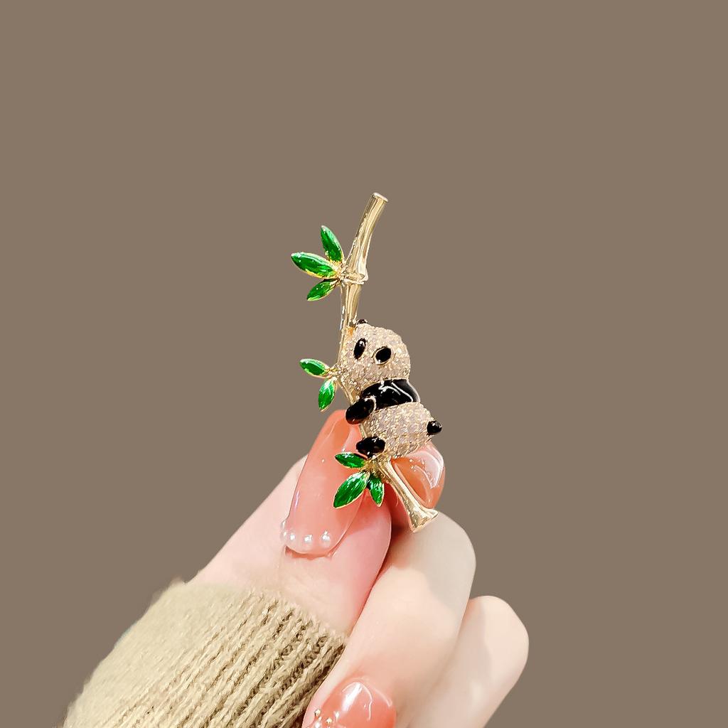 Cute Panda Chinese Style Brooch Men'S And Women'S High-End Brooches Are Rising, Which Means Pin Anti-Light Buckle Decoration