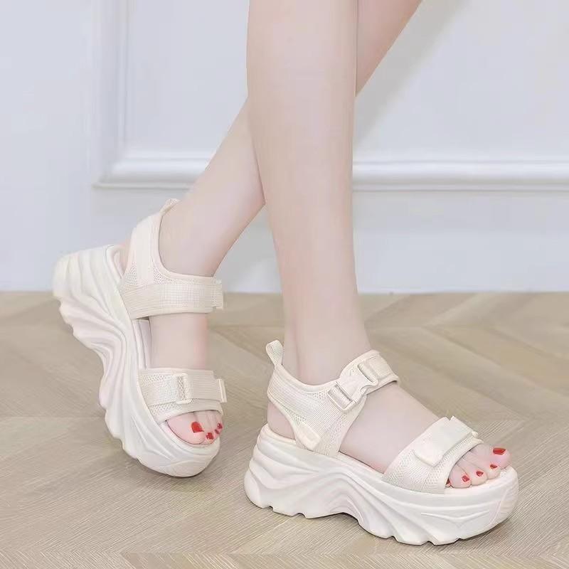 Sports sandals women's small shoes 2025 new wedge heel shoes platform muffin shoes summer women's shoes beach heightening shoes