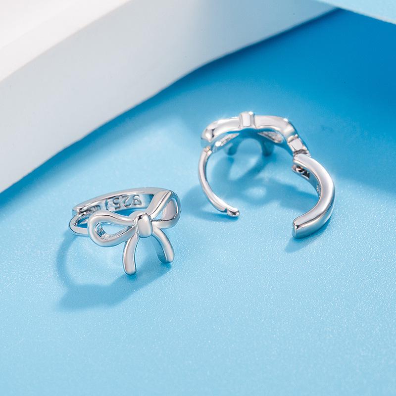 Hollow Butterfly Knot Hoop Earrings: Women's Versatile, Fresh, Cute Style, Exquisitely Designed Niche Jewelry