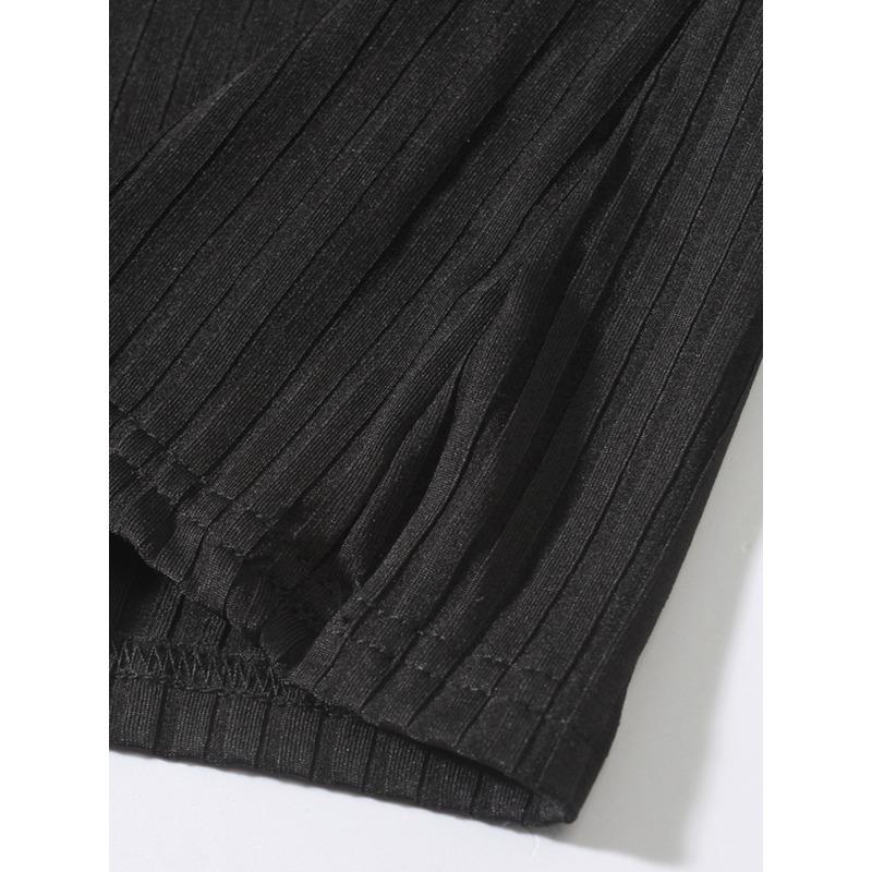 Men's Ribbed Knit Slim Fit Color Block Tank Top.