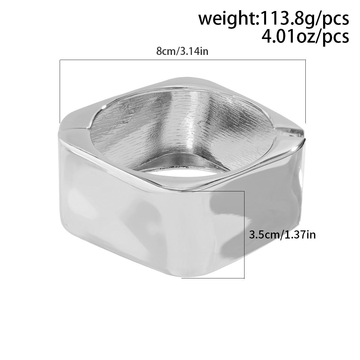 

Популярный женский квадратный браслет с высокой цветостойкостью, гальваническое покрытие, нишевый браслет, преувеличенная широкая версия, легкий роскошный браслет