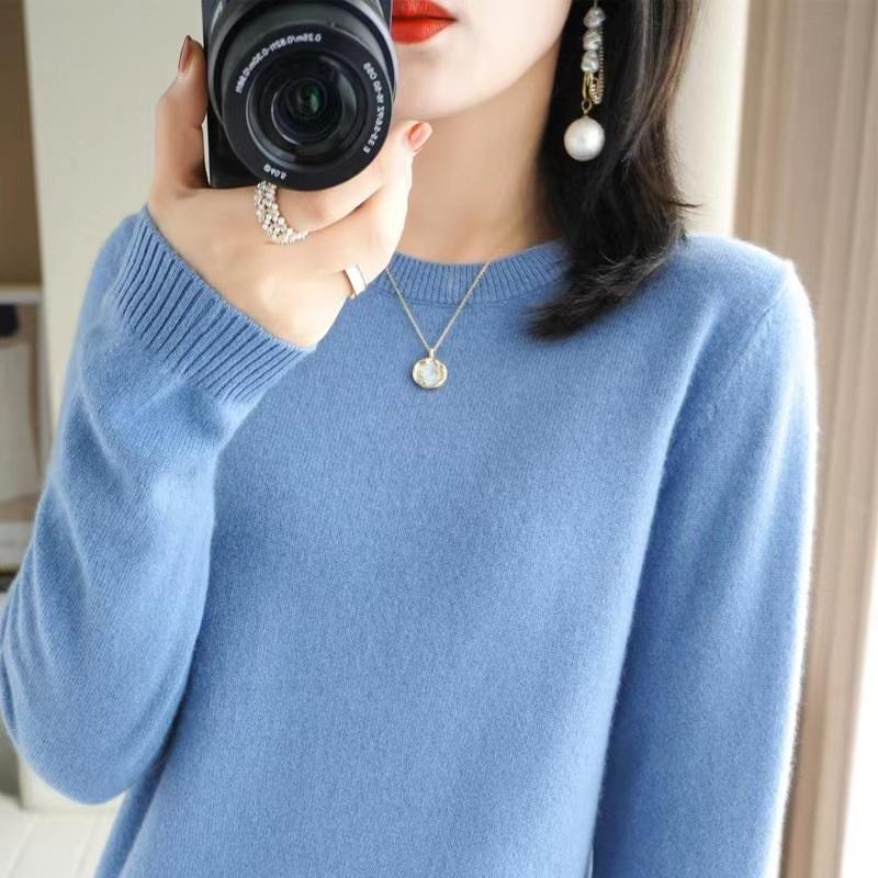 Women's Autumn And Winter Round Neck Sweater Women's Pullover Knit Sweater Solid Color Inner Layer Long Sleeved