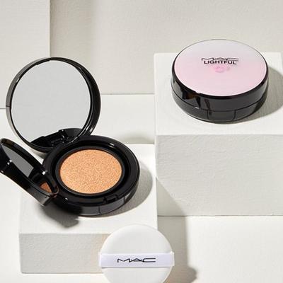Lightful C3 Quick Finish Cushion Compact SPF50/PA++++ With Light-Diffusing Complex 3 Types (Choose 1)
