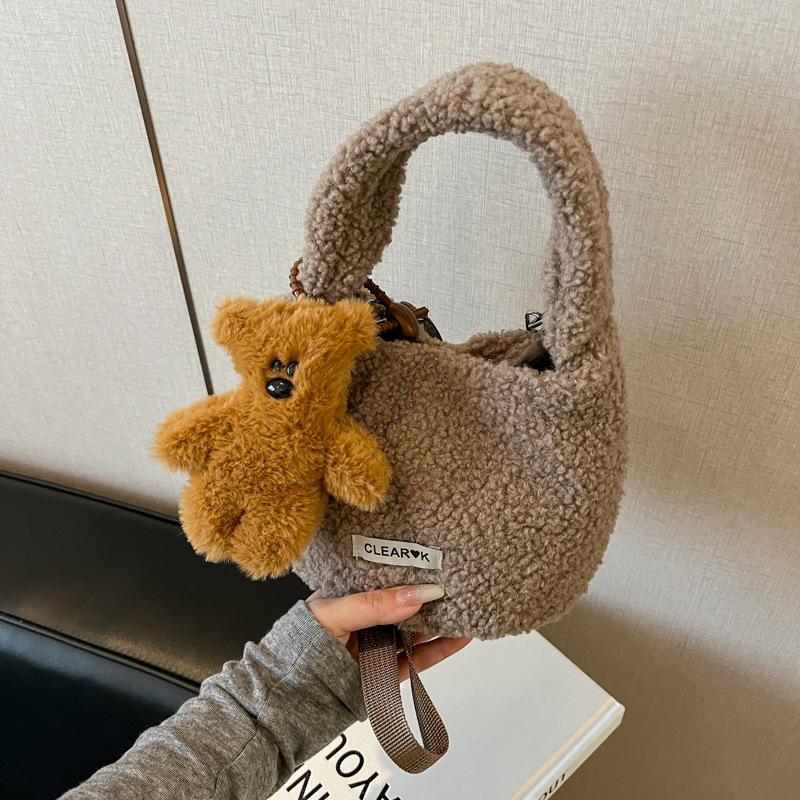 Plush Personality Trend Lamb Fluffy Autumn and Winter New Model Fluffy Crossbody Portable Bucket Bag Woman