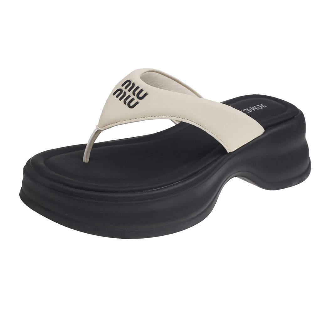 Thick-bottomed Beach Cool Slippers Women's 2025 Summer New Non-slip Outer Wear Fashionable Flip-flops Small Height-increasing Slippers