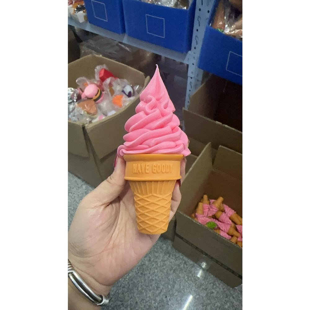 Plastikowy Model Symulujący Jedzenie Dekoracja Rekwizyt Podwójne Kolory DIY Lody Sztuczny Rożek Waflowy 17cm 6.7cala Pokaz Wideo ASMR