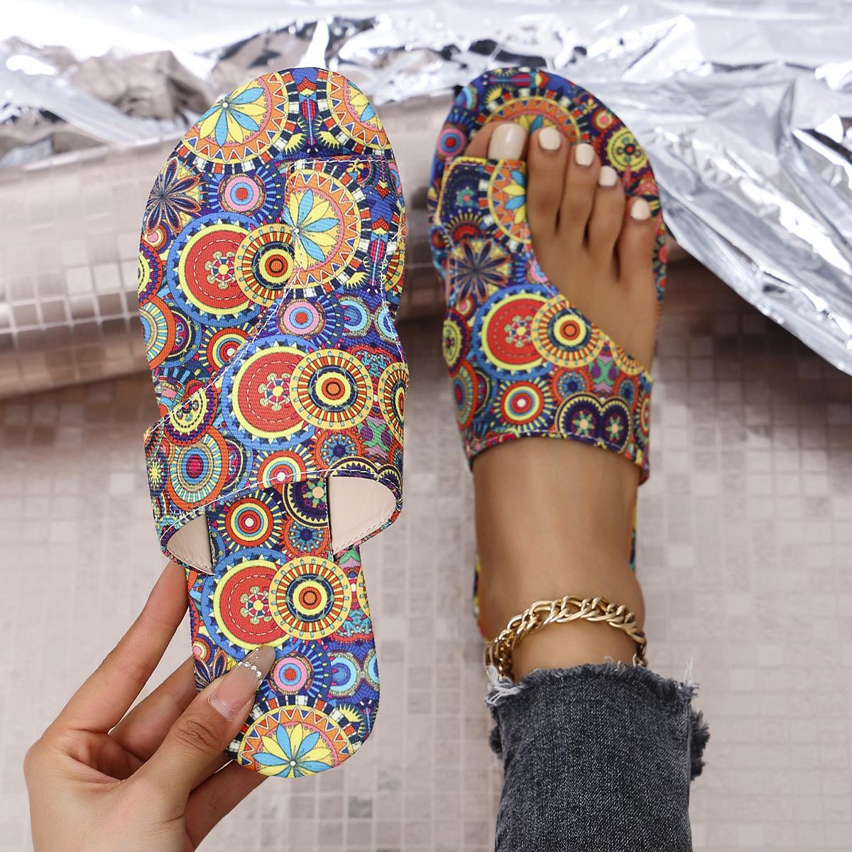 

Модные женские тапочки Модная нескользящая обувь для женщин Летние удобные сандалии с открытым носком Большой размер Легкие пляжные шлепанцы Слайды Женские 35