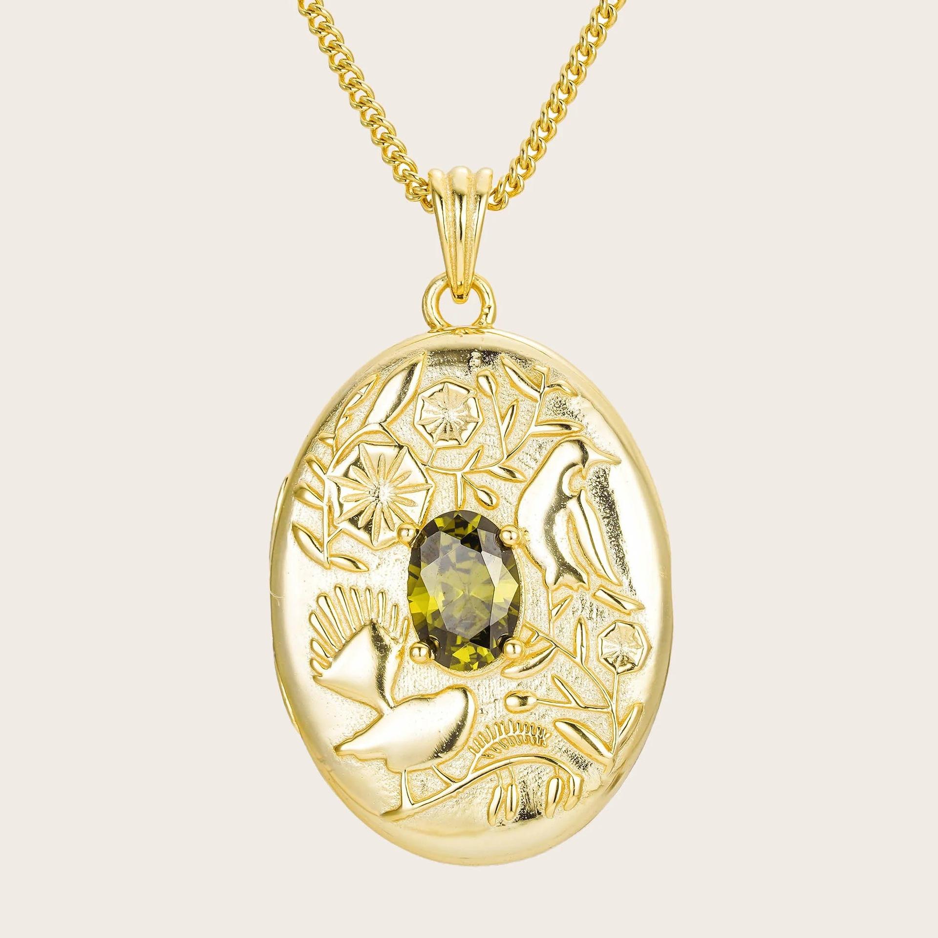 

Retro Open And Close Photo Album Necklace Flower And Bird Relief Inlaid With Precious Stones Can Be Hidden Photo Token Light Luxury Commemorative