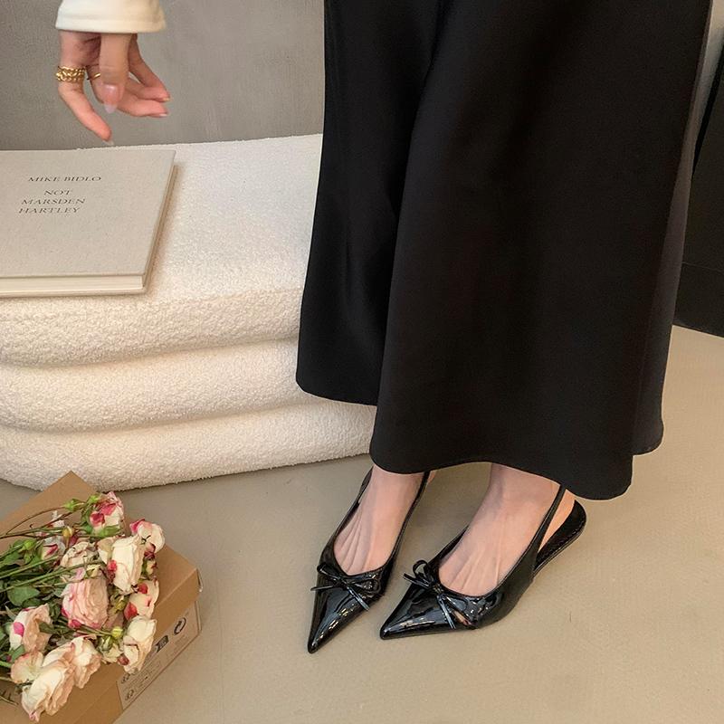 

Fashion Nude Pink Cut-out Bowknot Slingback Sandals Woman Patent Leather Point Toe Low Heel Pumps Ladies Bright Color Evening Party Shoe 40 чёрный