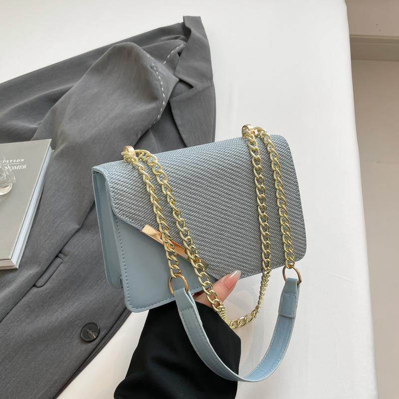 

Casual chain popular diagonal iron edge 2025 spring new solid color one shoulder crossbody portable small square bag women синий