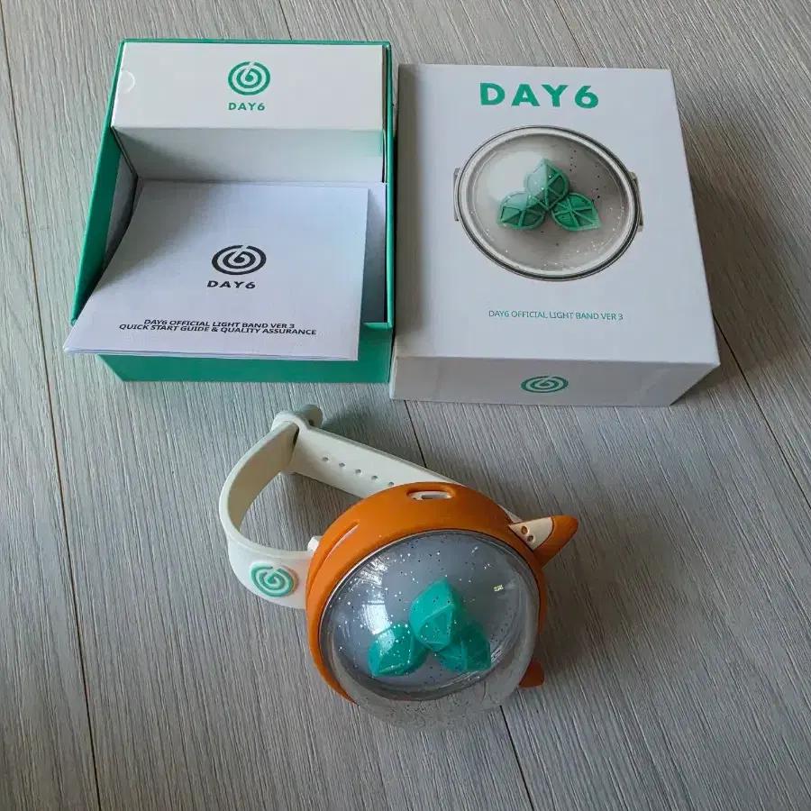 Same-day Delivery) DAY6 Made Watch