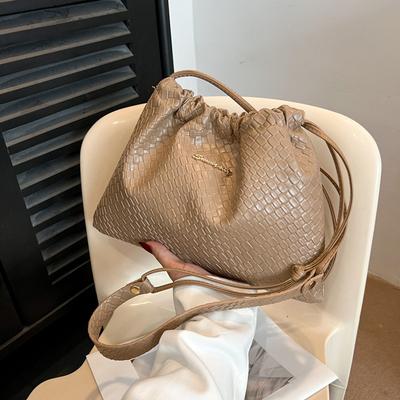 New Casual Large-capacity Bucket Tote Bag Versatile Commuter Solid Color Shoulder Messenger Bag Women