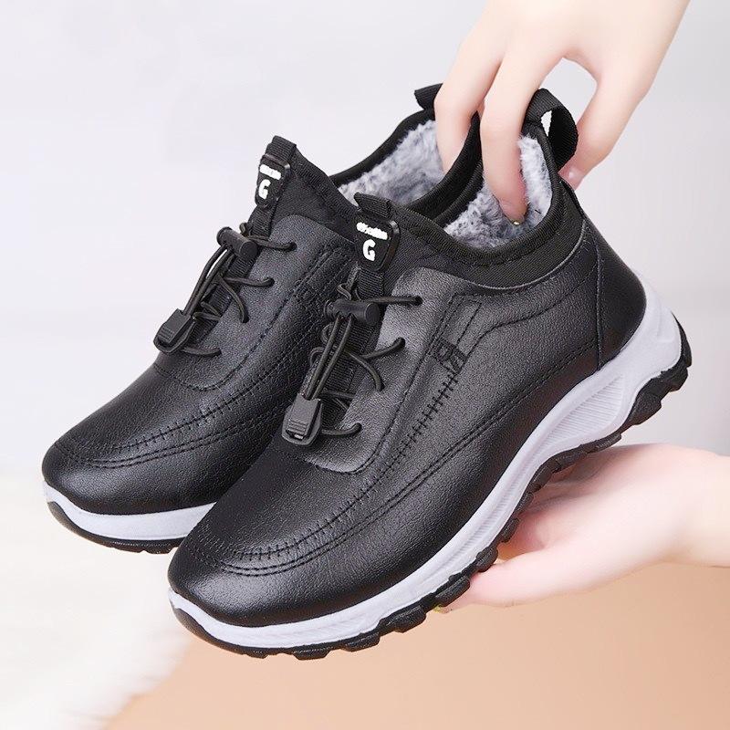 Winter new velvet thickened cotton shoes soft sole non-slip medium leather surface waterproof and warm