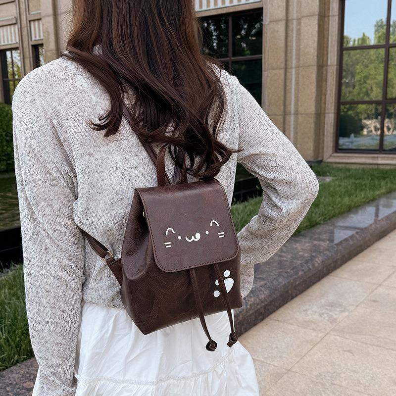 Beautiful street trend backpack cute sweet student bag going out commuting versatile backpack woman