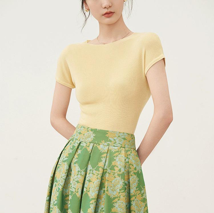 

Women s 100% Lyocell Slimming Round Neck Short Sleeve T-shirt One Size