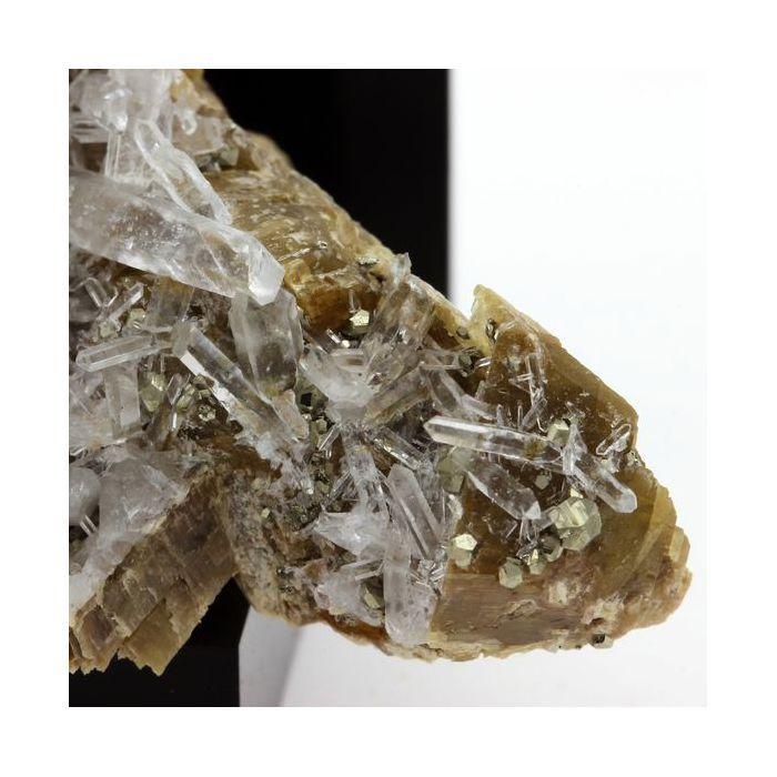 Siderit, Quarz, Pyrit 332,7 Karat