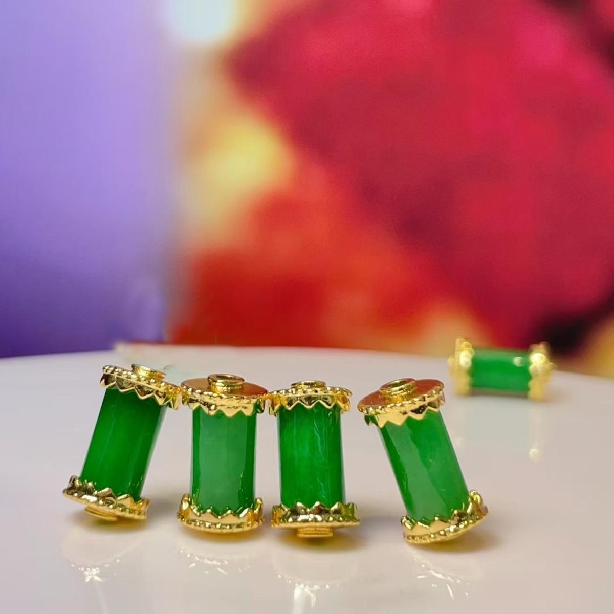 

5Pcs, Natural Stone Dry Green Jadeite Beads with Golden Edged Accents, Boho Handmade Cylindrical Loose Beads, 8×14mm, for DIY Jewelry Making Materials 5Pcs/8×14mm зелёный