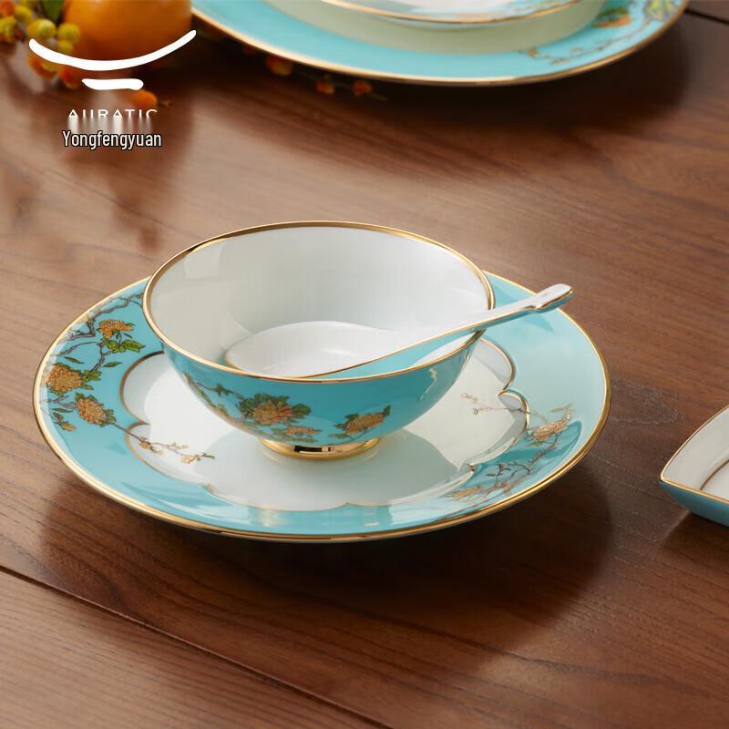 Yongfengyuan Madam Porcelain West Lake Blue 30-Piece Dinnerware Set