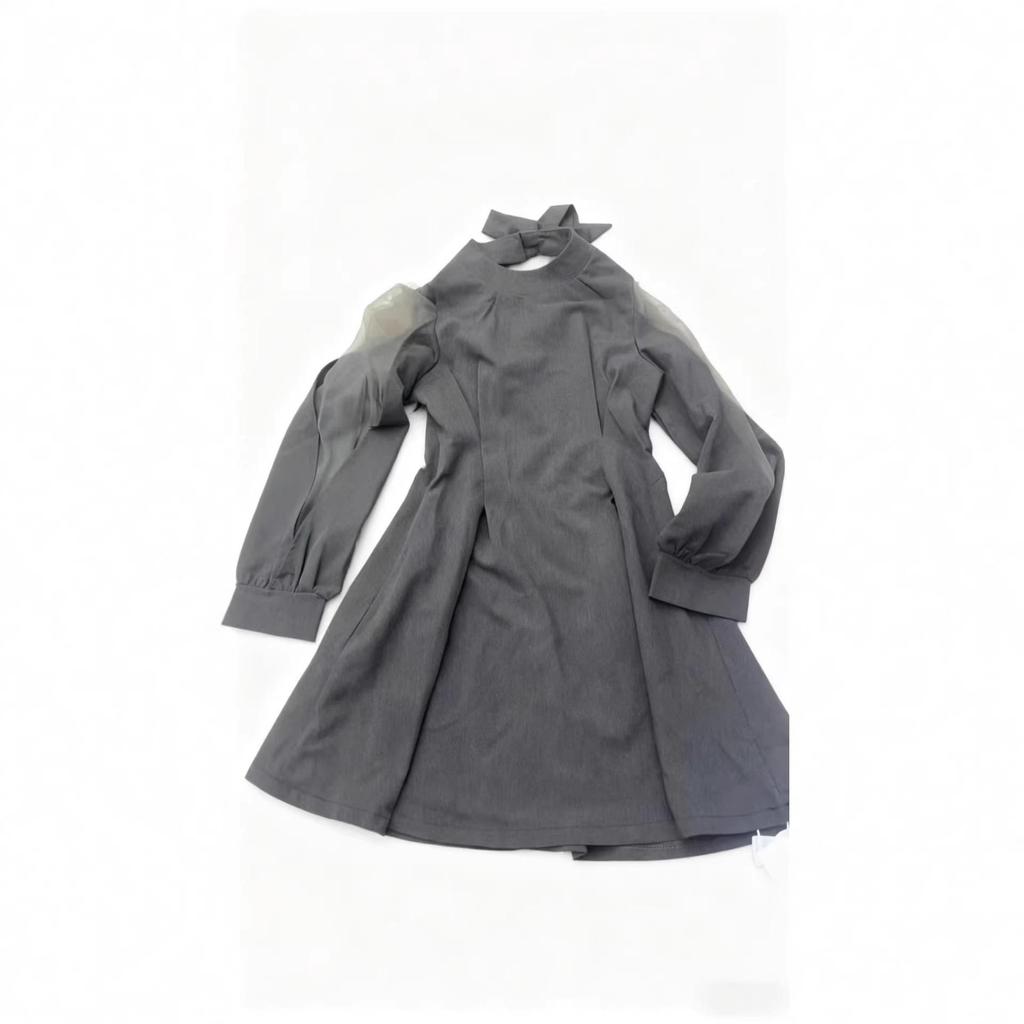 Petite figurbetontes langes Kleid mit Taillengürtel und langen Ärmeln für Damen