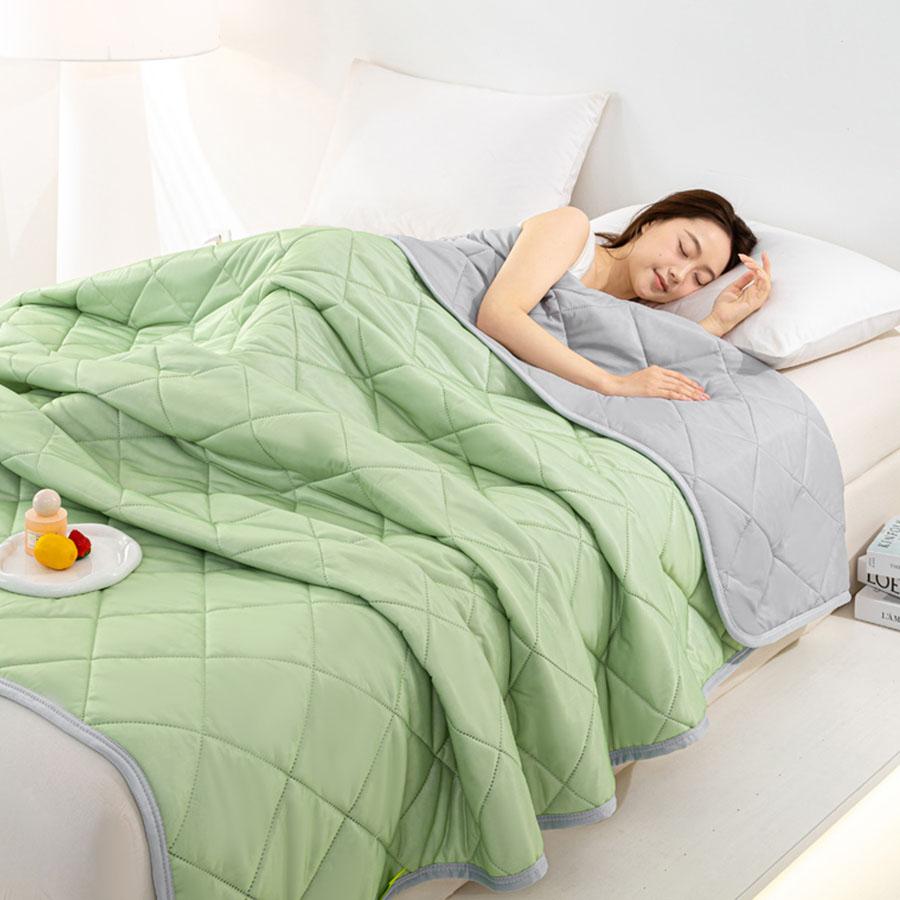 Summer Thin Comforter Soft Air-Conditioned Four Season Comforter Machine Washable Single Double Blanket Ultrasonic Quilted Quilt