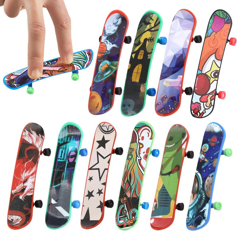 12/24pcs Finger Skateboard Toys Creative Fingertip Fingerboards Kids Boys Birthday Party Favors Pinata Fillers School Goody Gift
