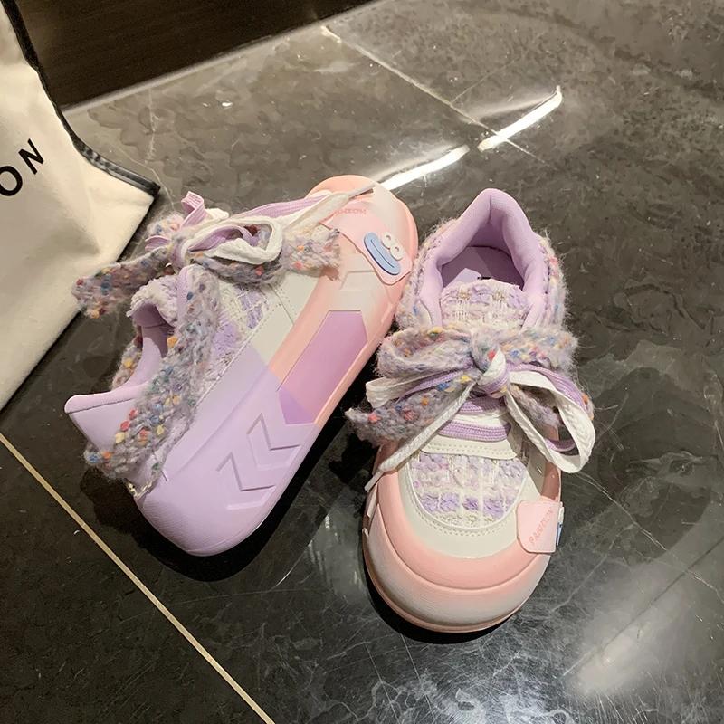 Modne 5CM Kawaii Letnie Casualowe Oddychające Sneakersy na Wiosnę Damskie Podwyższona Gruba Podeszwa Buty Skateboardowe Trend Mody Buty Chlebowe