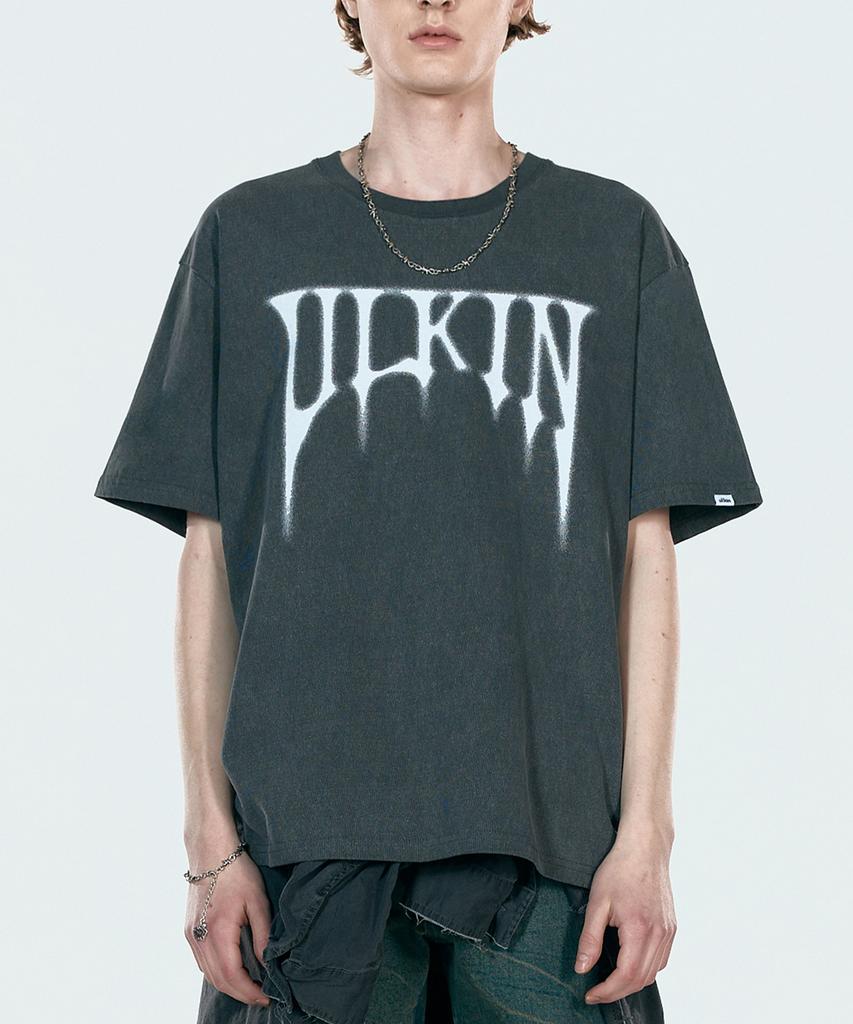 ULKIN Smudging Skull Graphic Short Sleeve T-Shirt_Charcoal