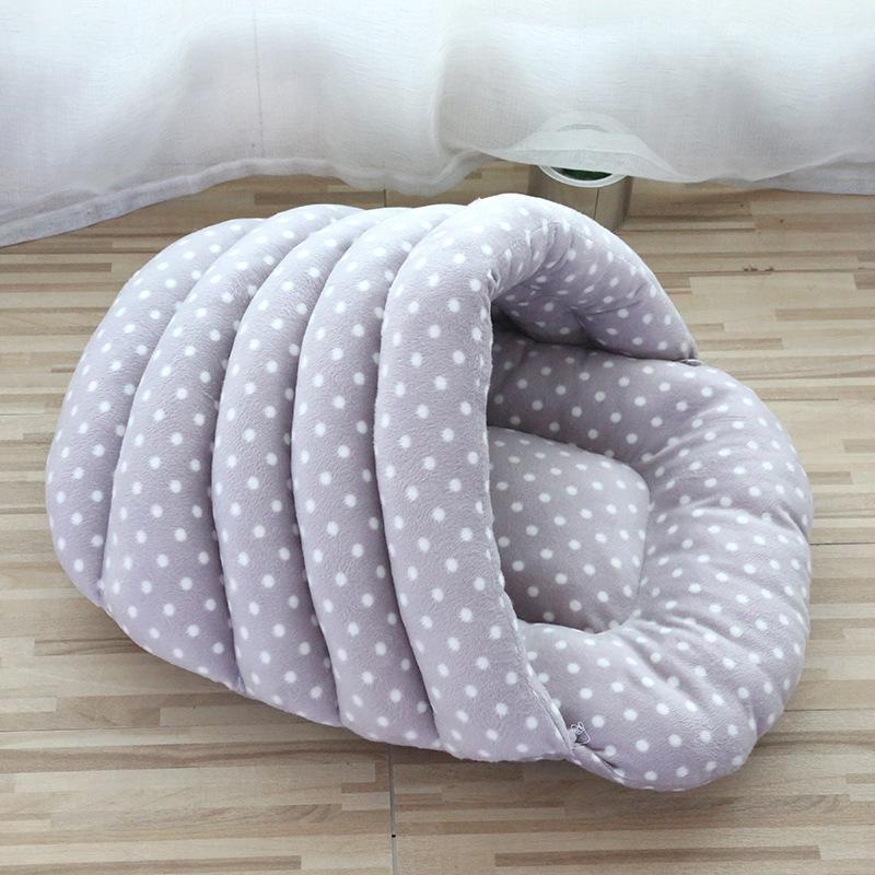 Dog Sleeping Nest Large Slippers Cat Nest Winter Warm Small and Medium-sized Dog Sleeping Nest Cat Dog Daily Necessities