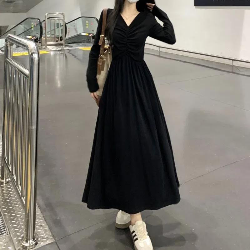 French Style Fashion Dresses Sping New Women Solid V-Neck Pleated Temperament Long Sleeve Slim Mid-length A-line Corset Dress