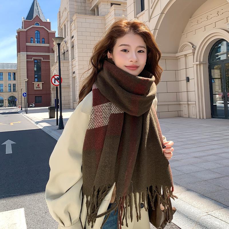 Plaid scarf winter new high-end thickened versatile warm shawl student couple scarf retro style