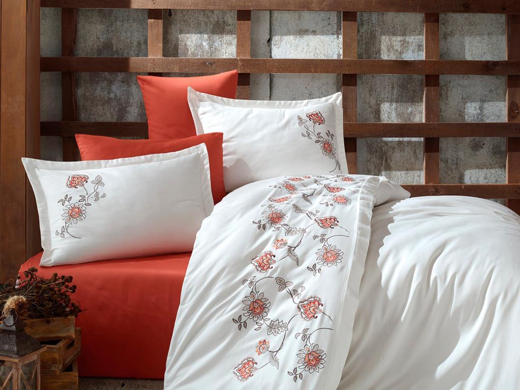 

Комплект пододеяльников из хлопкового атласа с вышивкой Eliz кремово-красный