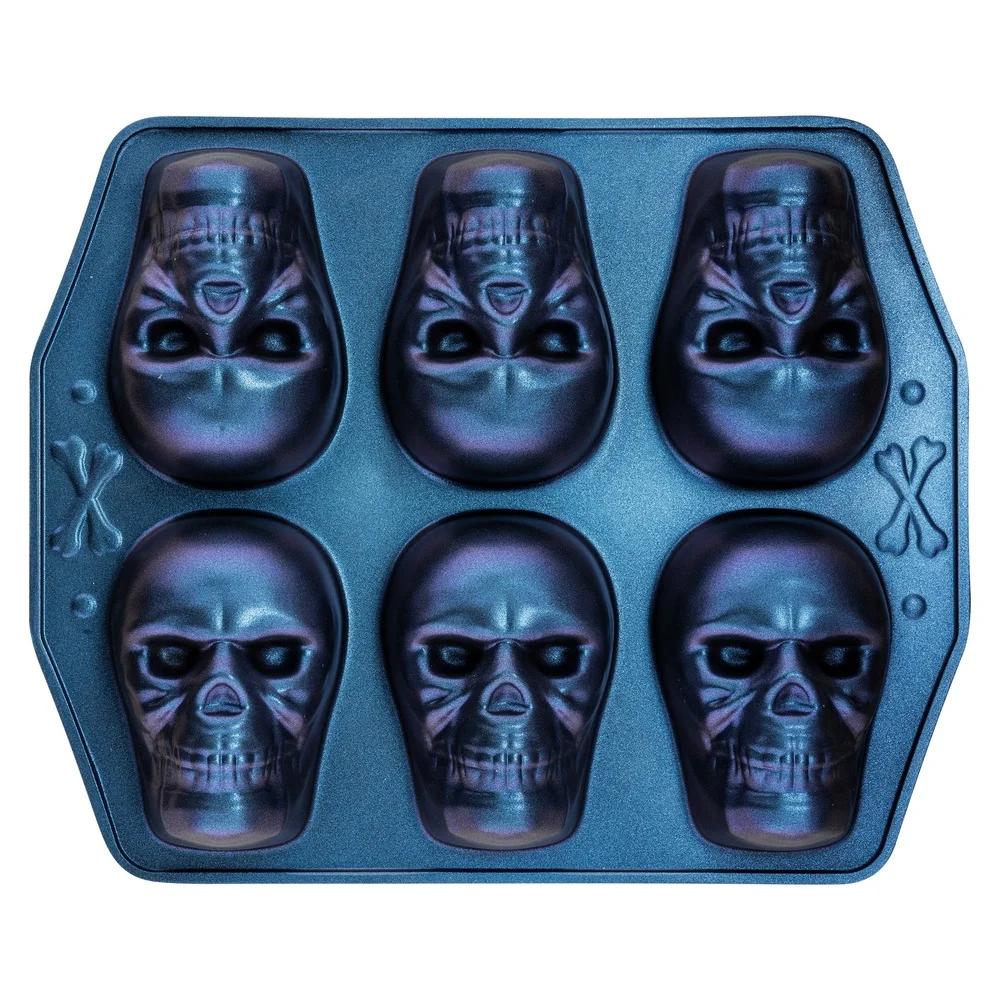 Way to Celebrate Skull Cast Aluminum 6-Cavity Baking Pan Iridescent