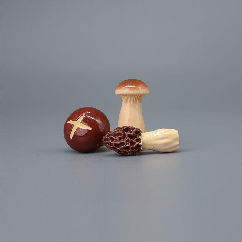 8Pcs Resin Micro Landscape Fairy Garden Decoration Cute Mini Mushrooms Desk Ornament Colorful Desktop Model For Indoor Outdoor