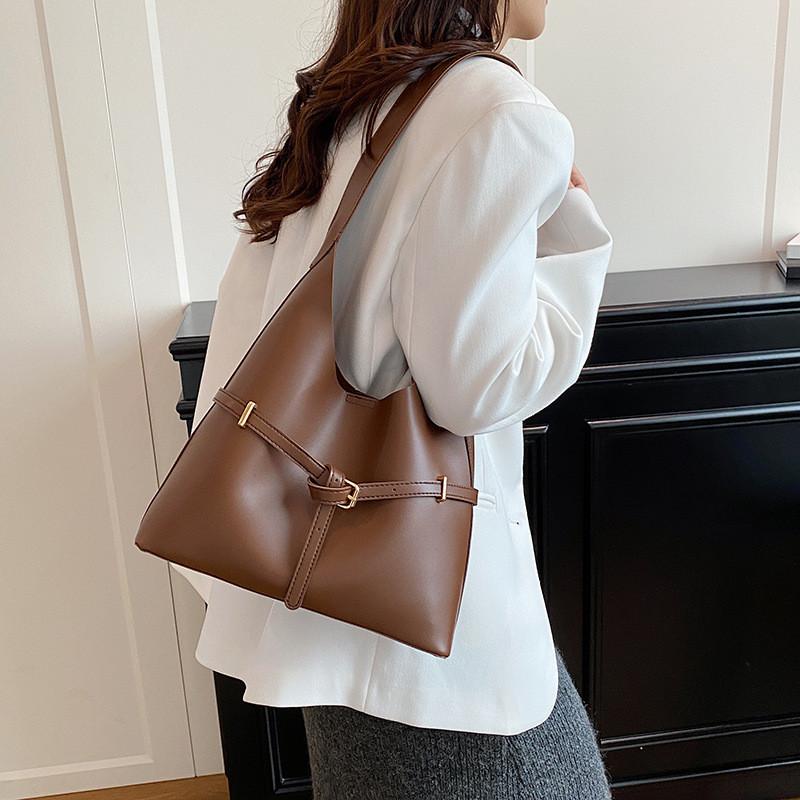 Vintage Inspired Retro Underarm Bag For Women With Large Capacity Tote Purse For Daily Use