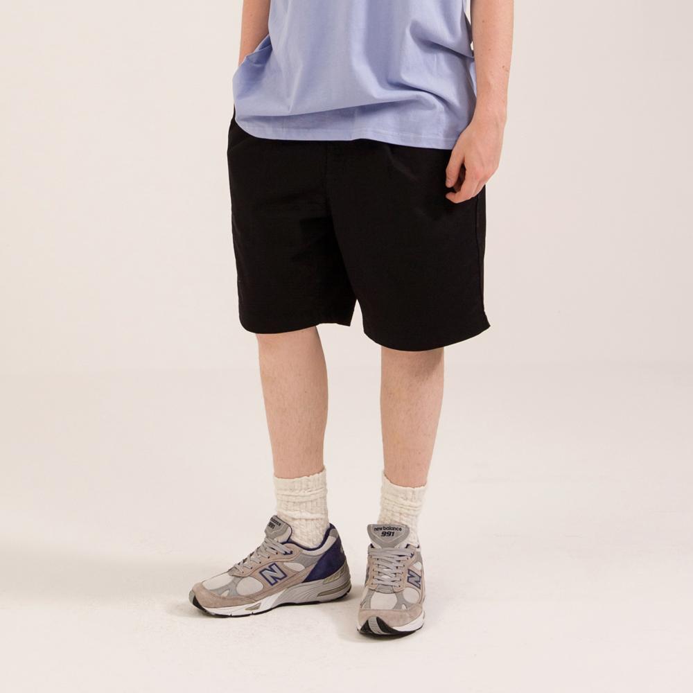 MNW Tuck Wide Chino Shorts Black