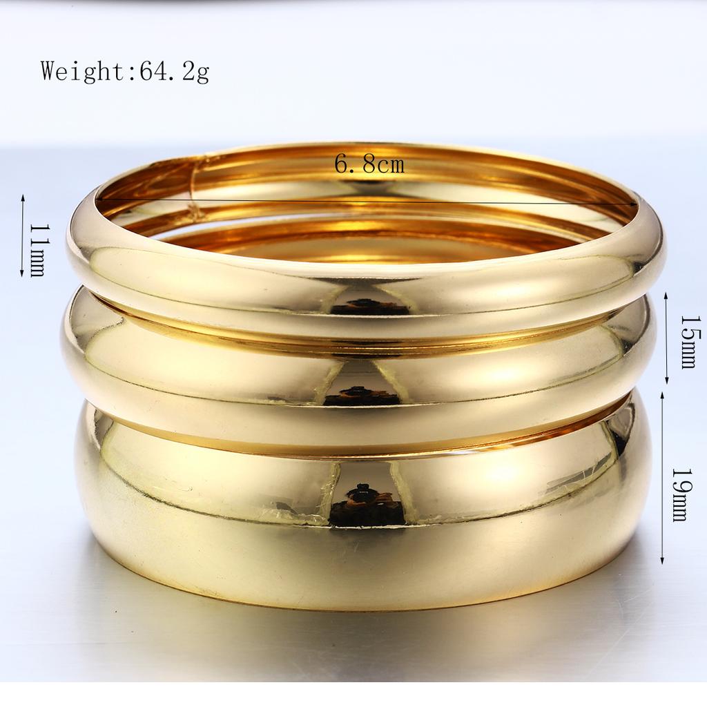 3 Stuks/Set Klassieke Gouden Kleur Brede Armbanden voor Vrouwen Overdreven Zwaar Metaal Grote Armband Luxe Bruiloft Sieraden Accessoires 2025