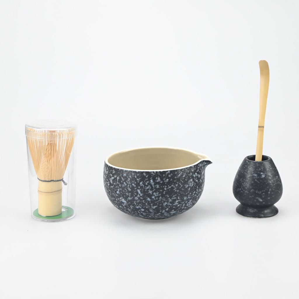 Zestaw do Matcha - Miseczka do Matcha i Bambusowa Mioteczka do Matcha, Sitko do Herbaty, Łyżeczka, Łyżeczka, Sitko, Podstawka pod Mioteczkę, Zestaw do Przygotowywania Matcha Dla