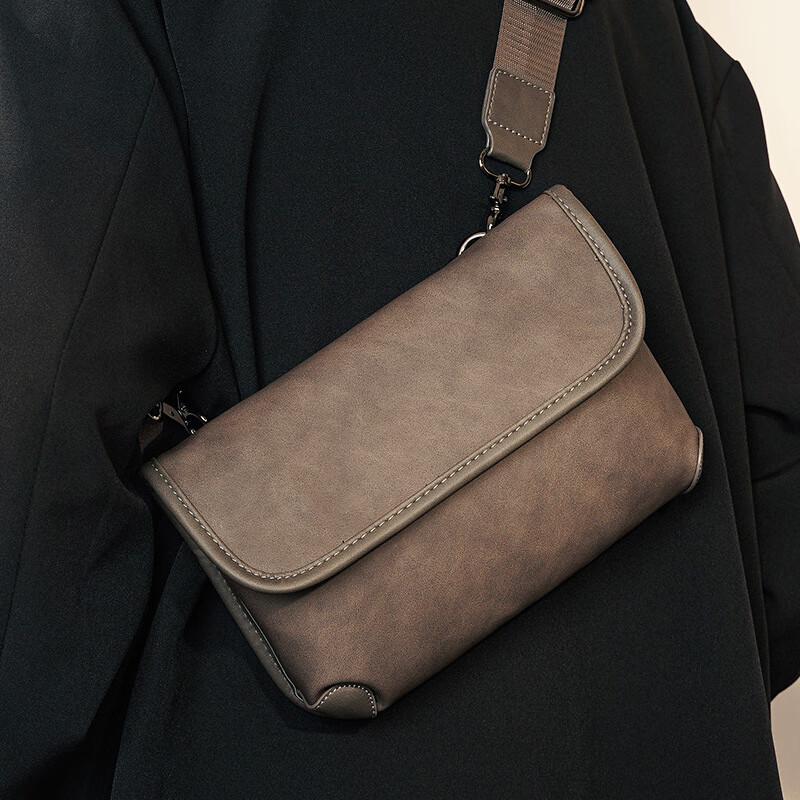 VICTORIATOURIST Men's Multi-functional Casual Crossbody Bag