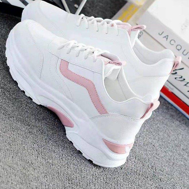 

2025 new women s casual shoes sports shoes female students Korean version platform dad shoes casual foreign trade running shoes women 36