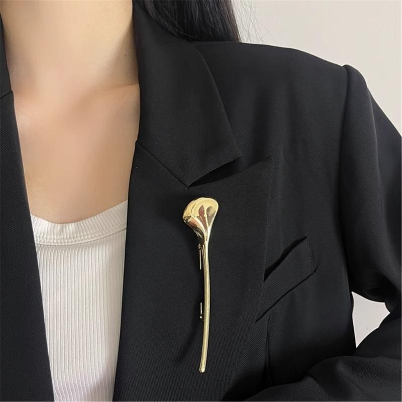 Glossy Leaf Fashion Brooch Sturdy Alloy Corsage Pin Portable Jewelry Gift for Women Social Event