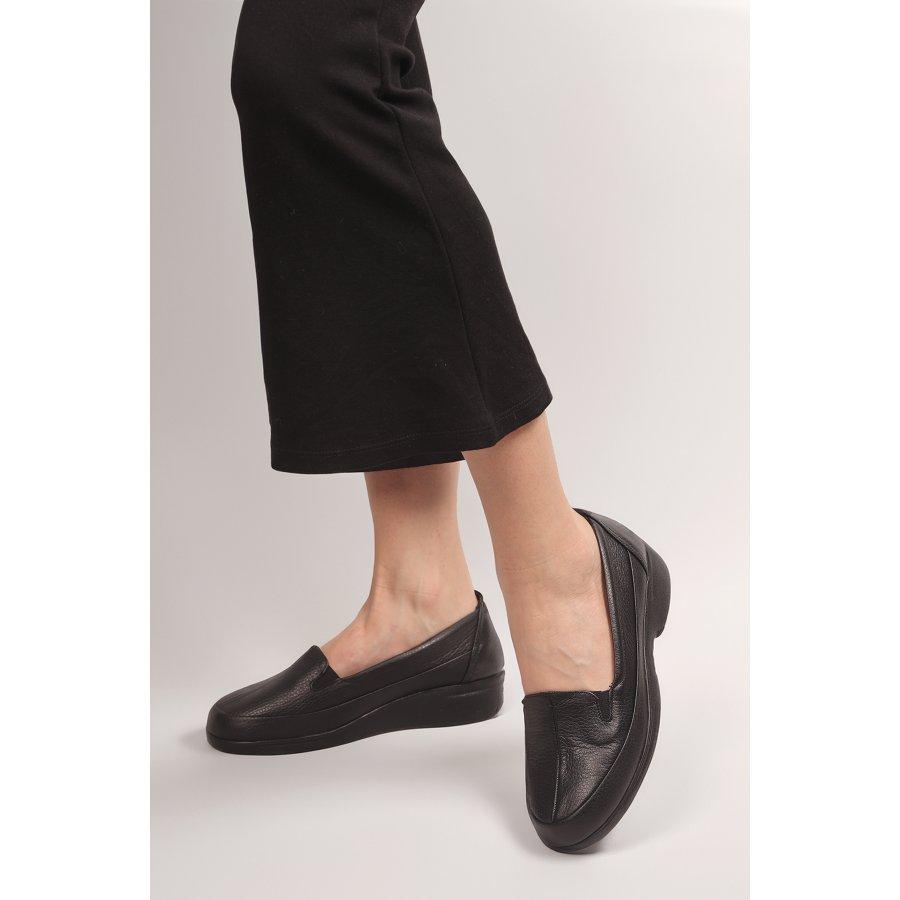 

Женская удобная повседневная обувь из натуральной кожи