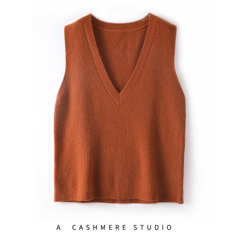 Lokasha Cashmere Women's V-Neck Seed Stitch Vest, Autumn/Winter 2026 Collection